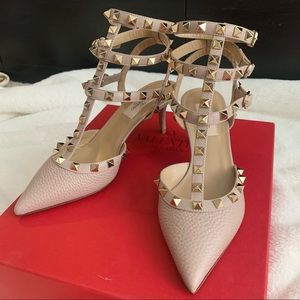 BRAND NEW Valentino Rockstud 65mm Pumps 💖